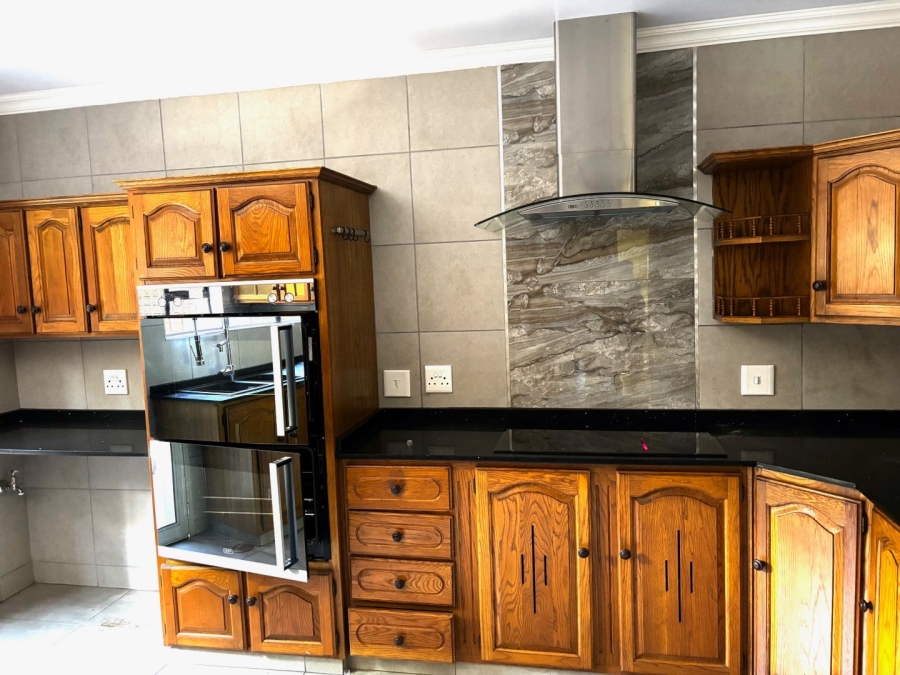 3 Bedroom Property for Sale in Flamwood North West